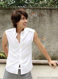 娱乐圈身世坎坷的明星,娱乐圈身世坎坷明星的励志传奇