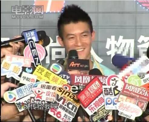 王菲倒痰盂照片,倒痰盂瞬间引发网友热议